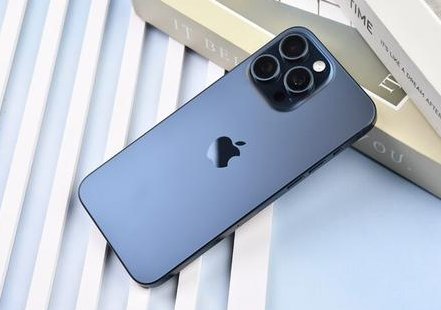 谷城苹果维修点分享iPhone 15 Pro Max屏幕更换全新实操风险 