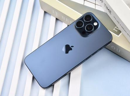 谷城苹果维修点分享iPhone 15 Pro Max锁屏密码玩机解析 
